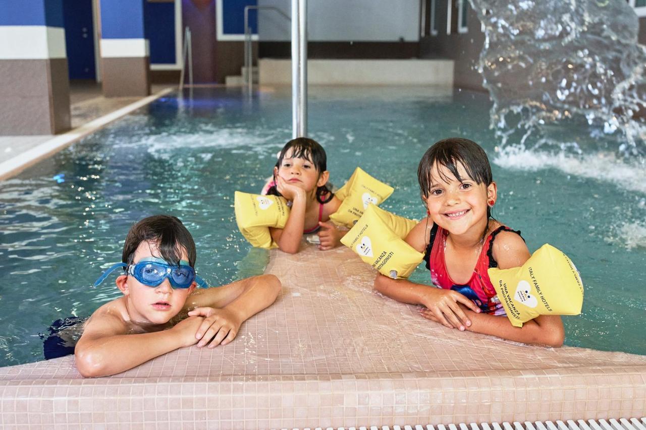 Family Hotel Andes - Only For Family Vigo di Fassa Esterno foto