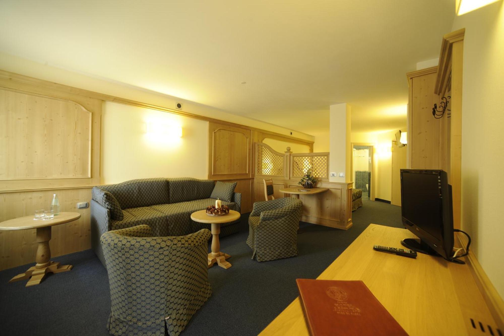 Family Hotel Andes - Only For Family Vigo di Fassa Esterno foto