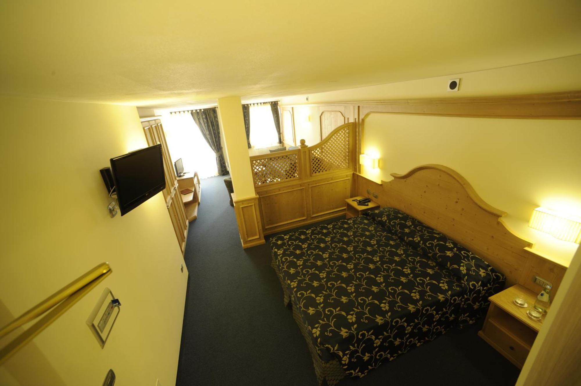 Family Hotel Andes - Only For Family Vigo di Fassa Esterno foto