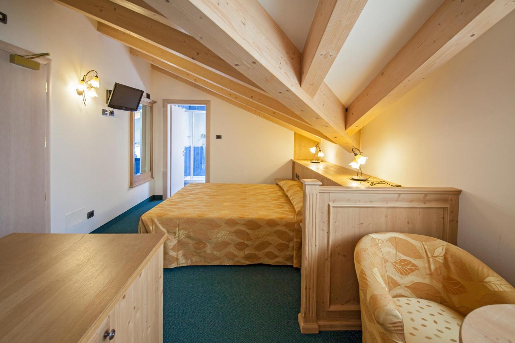 Family Hotel Andes - Only For Family Vigo di Fassa Camera foto
